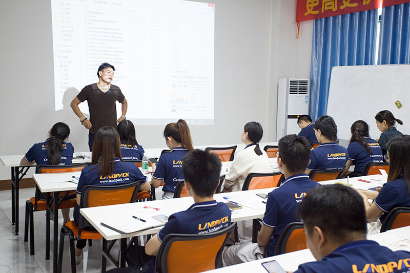 培訓(xùn)多列機(jī) 培訓(xùn)多列機(jī)